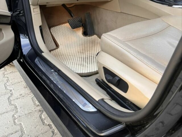 Чорний БМВ 3 Серія, об'ємом двигуна 3 л та пробігом 225 тис. км за 13600 $, фото 7 на Automoto.ua