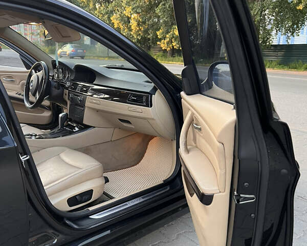Чорний БМВ 3 Серія, об'ємом двигуна 3 л та пробігом 222 тис. км за 14200 $, фото 24 на Automoto.ua
