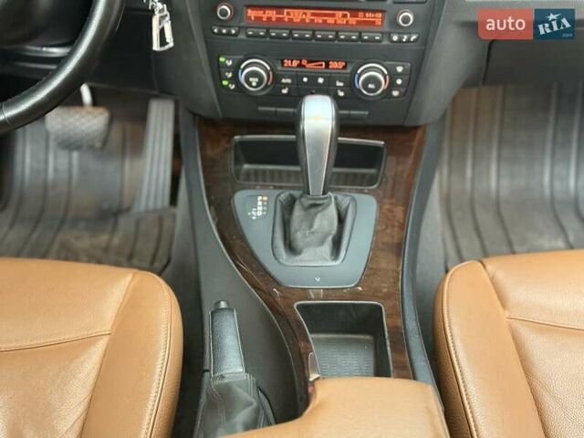 Чорний БМВ 3 Серія, об'ємом двигуна 3 л та пробігом 200 тис. км за 9500 $, фото 26 на Automoto.ua