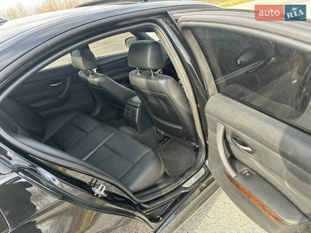 Черный БМВ 3 Серия, объемом двигателя 3 л и пробегом 290 тыс. км за 14000 $, фото 24 на Automoto.ua