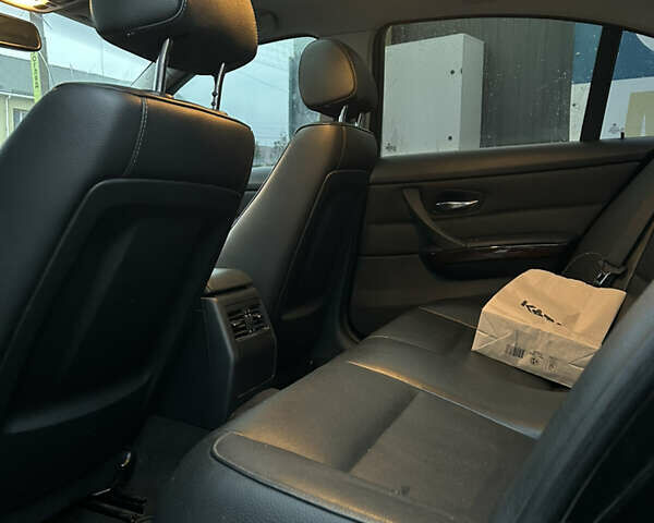 Черный БМВ 3 Серия, объемом двигателя 3 л и пробегом 237 тыс. км за 8600 $, фото 1 на Automoto.ua