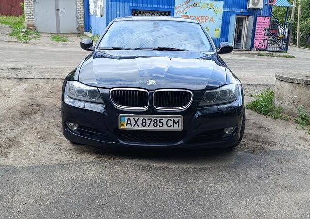 БМВ 3 Серия 2011 в Харькове на Automoto.ua Черный БМВ 3 Серия, объемом двигателя 2 л и пробегом 178 тыс. км за 8000 $, фото 1 на Automoto.ua