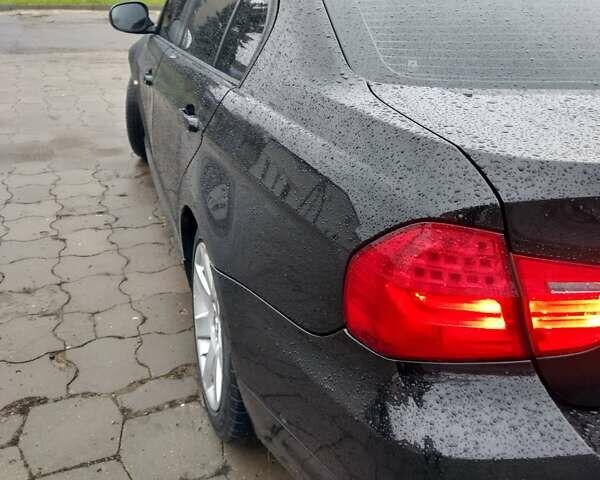 БМВ 3 Серия 2011 в Веселиново на Automoto.ua Черный БМВ 3 Серия, объемом двигателя 2 л и пробегом 303 тыс. км за 11500 $, фото 1 на Automoto.ua