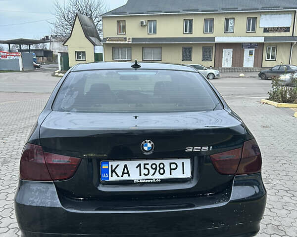 Черный БМВ 3 Серия, объемом двигателя 3 л и пробегом 237 тыс. км за 8600 $, фото 7 на Automoto.ua