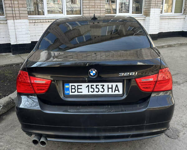Черный БМВ 3 Серия, объемом двигателя 3 л и пробегом 153 тыс. км за 9500 $, фото 4 на Automoto.ua