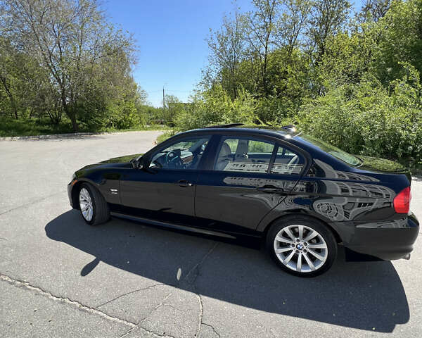 Чорний БМВ 3 Серія, об'ємом двигуна 3 л та пробігом 178 тис. км за 10500 $, фото 3 на Automoto.ua