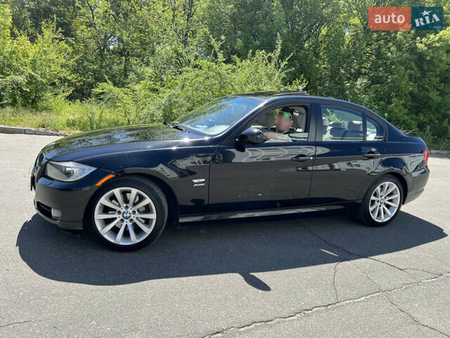 Чорний БМВ 3 Серія, об'ємом двигуна 3 л та пробігом 178 тис. км за 10500 $, фото 9 на Automoto.ua