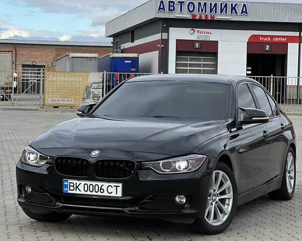 Черный БМВ 3 Серия, объемом двигателя 2 л и пробегом 297 тыс. км за 13600 $, фото 1 на Automoto.ua