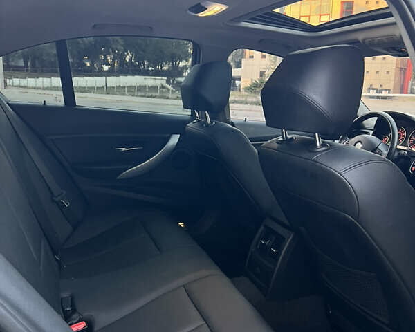 Чорний БМВ 3 Серія, об'ємом двигуна 2 л та пробігом 185 тис. км за 11700 $, фото 32 на Automoto.ua