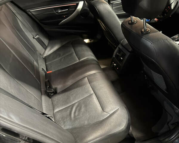 Черный БМВ 3 Серия, объемом двигателя 2 л и пробегом 191 тыс. км за 13800 $, фото 8 на Automoto.ua