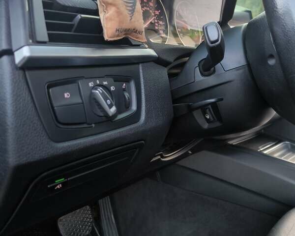 Чорний БМВ 3 Серія, об'ємом двигуна 2 л та пробігом 150 тис. км за 11950 $, фото 17 на Automoto.ua