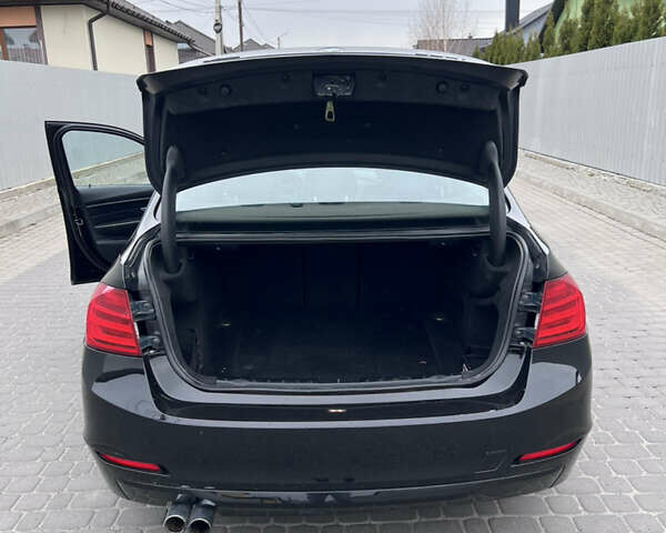 Черный БМВ 3 Серия, объемом двигателя 2 л и пробегом 236 тыс. км за 10999 $, фото 13 на Automoto.ua