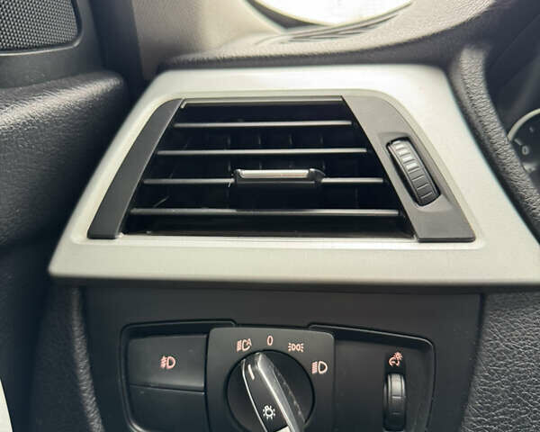 Чорний БМВ 3 Серія, об'ємом двигуна 2 л та пробігом 256 тис. км за 11700 $, фото 2 на Automoto.ua