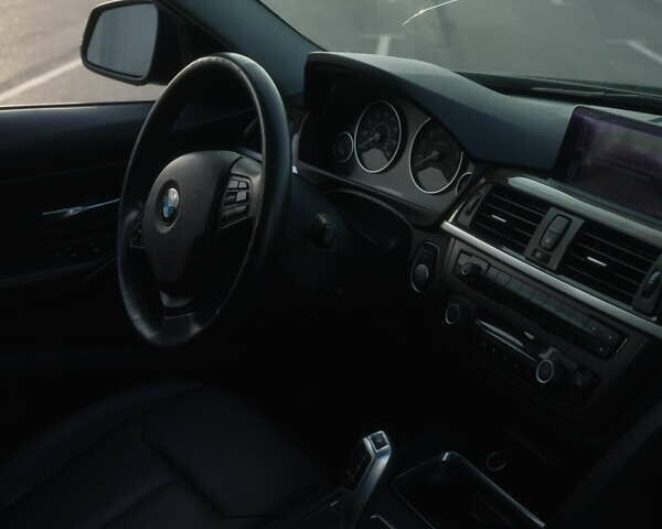 Черный БМВ 3 Серия, объемом двигателя 2 л и пробегом 175 тыс. км за 12500 $, фото 21 на Automoto.ua
