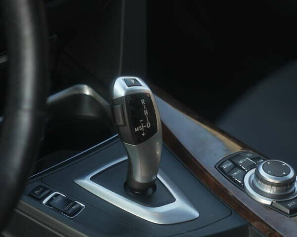 Черный БМВ 3 Серия, объемом двигателя 2 л и пробегом 175 тыс. км за 12500 $, фото 24 на Automoto.ua