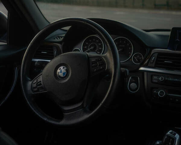 Черный БМВ 3 Серия, объемом двигателя 2 л и пробегом 175 тыс. км за 12500 $, фото 20 на Automoto.ua