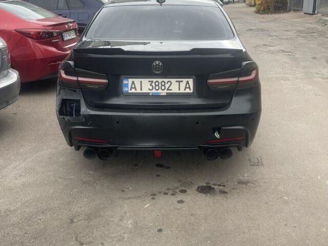 Черный БМВ 3 Серия, объемом двигателя 2 л и пробегом 140 тыс. км за 7000 $, фото 9 на Automoto.ua