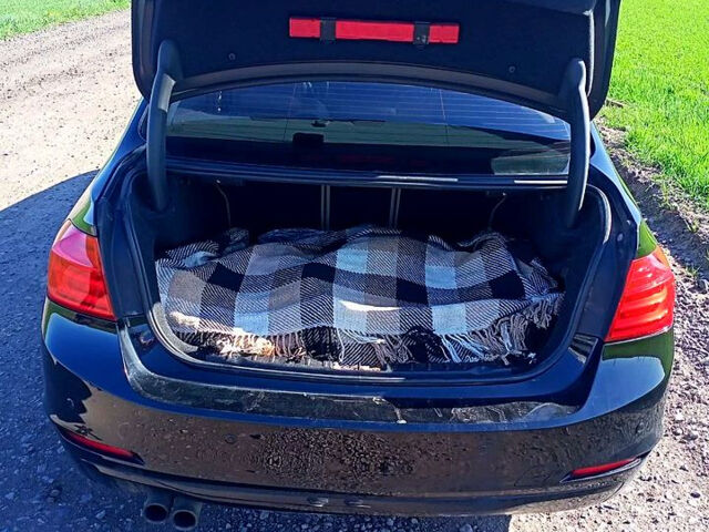 Чорний БМВ 3 Серія, об'ємом двигуна 2 л та пробігом 10 тис. км за 16500 $, фото 12 на Automoto.ua