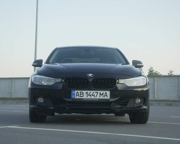 Черный БМВ 3 Серия, объемом двигателя 2 л и пробегом 175 тыс. км за 12500 $, фото 8 на Automoto.ua