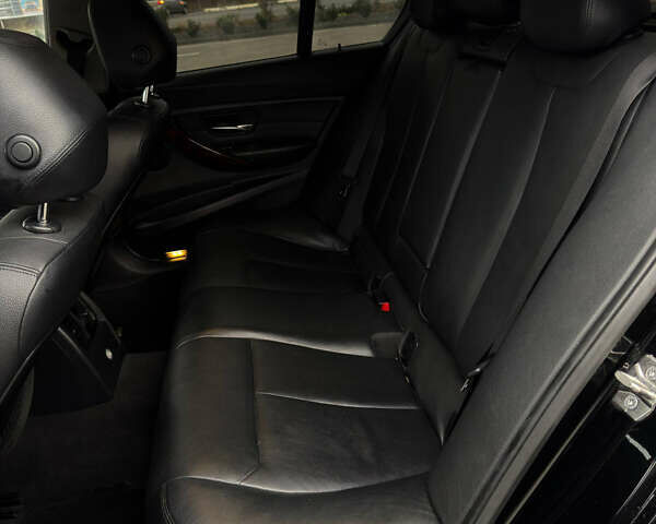 Чорний БМВ 3 Серія, об'ємом двигуна 2 л та пробігом 170 тис. км за 10250 $, фото 6 на Automoto.ua