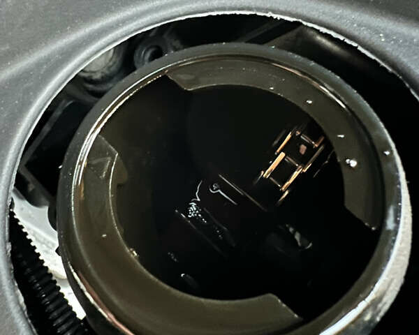 Чорний БМВ 3 Серія, об'ємом двигуна 2 л та пробігом 185 тис. км за 11700 $, фото 39 на Automoto.ua