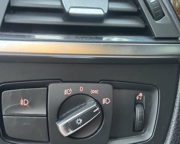 Чорний БМВ 3 Серія, об'ємом двигуна 2 л та пробігом 225 тис. км за 11800 $, фото 27 на Automoto.ua