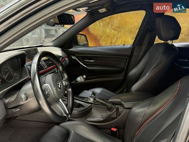 Черный БМВ 3 Серия, объемом двигателя 2.98 л и пробегом 213 тыс. км за 17600 $, фото 8 на Automoto.ua