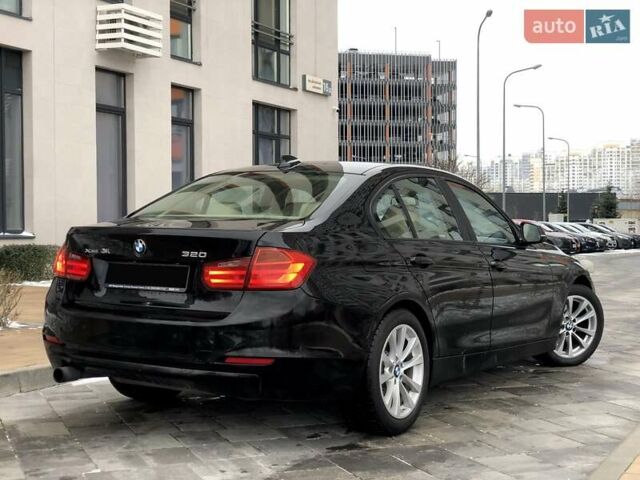 Чорний БМВ 3 Серія, об'ємом двигуна 2 л та пробігом 192 тис. км за 11750 $, фото 9 на Automoto.ua