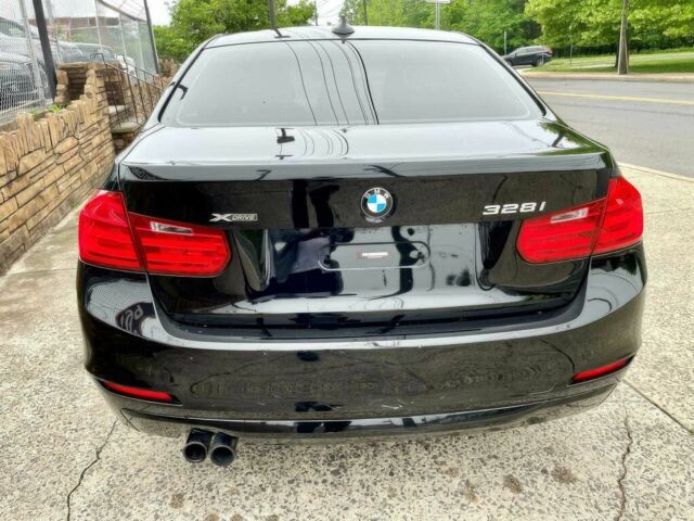 Черный БМВ 3 Серия, объемом двигателя 2 л и пробегом 85 тыс. км за 10200 $, фото 4 на Automoto.ua