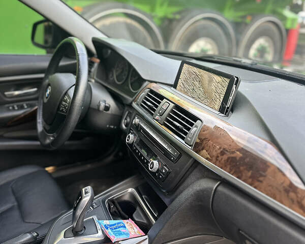 Чорний БМВ 3 Серія, об'ємом двигуна 3 л та пробігом 195 тис. км за 12950 $, фото 14 на Automoto.ua