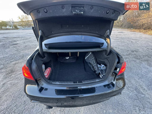 БМВ 3 Серия 2013 в Днепре (Днепропетровске) на Automoto.ua Черный БМВ 3 Серия, объемом двигателя 2 л и пробегом 146 тыс. км за 13100 $, фото 3 на Automoto.ua