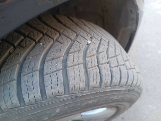 Черный БМВ 3 Серия, объемом двигателя 2 л и пробегом 238 тыс. км за 5500 $, фото 7 на Automoto.ua