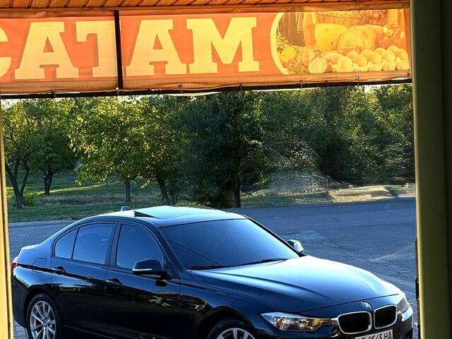 Чорний БМВ 3 Серія, об'ємом двигуна 2 л та пробігом 200 тис. км за 12400 $, фото 4 на Automoto.ua