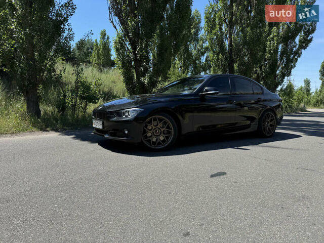 Черный БМВ 3 Серия, объемом двигателя 3 л и пробегом 145 тыс. км за 17200 $, фото 4 на Automoto.ua