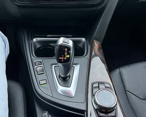 Черный БМВ 3 Серия, объемом двигателя 2 л и пробегом 260 тыс. км за 15100 $, фото 14 на Automoto.ua