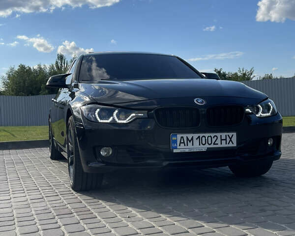 Черный БМВ 3 Серия, объемом двигателя 2 л и пробегом 210 тыс. км за 12699 $, фото 6 на Automoto.ua