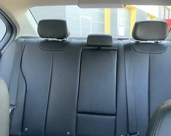 Черный БМВ 3 Серия, объемом двигателя 2 л и пробегом 170 тыс. км за 15500 $, фото 22 на Automoto.ua