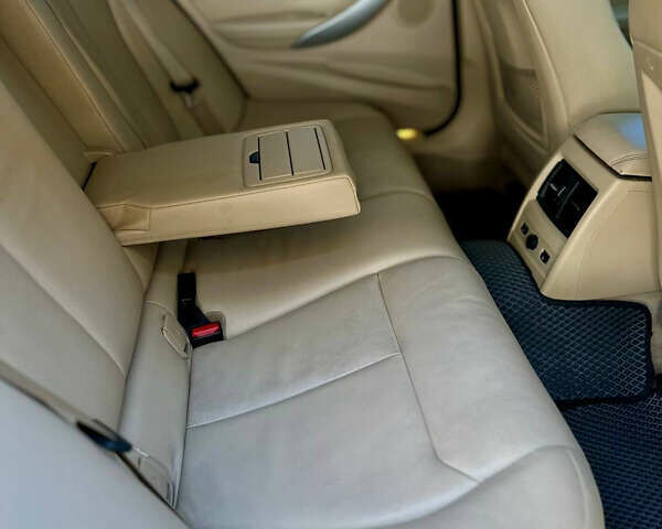 Чорний БМВ 3 Серія, об'ємом двигуна 2 л та пробігом 148 тис. км за 12800 $, фото 14 на Automoto.ua