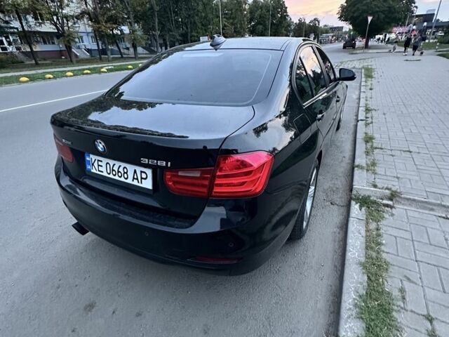 БМВ 3 Серия 2013 в Павлограде на Automoto.ua Черный БМВ 3 Серия, объемом двигателя 2 л и пробегом 244 тыс. км за 10000 $, фото 7 на Automoto.ua
