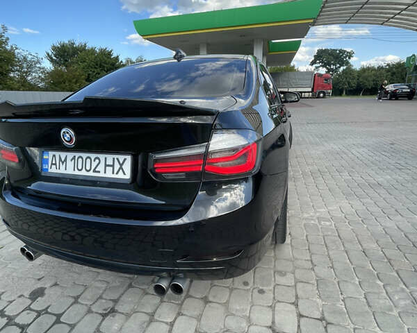 Черный БМВ 3 Серия, объемом двигателя 2 л и пробегом 210 тыс. км за 12699 $, фото 9 на Automoto.ua