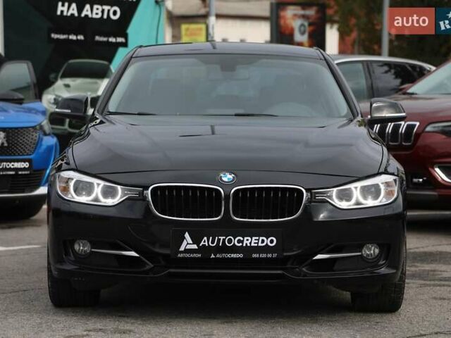 БМВ 3 Серия 2013 в Харькове на Automoto.ua Черный БМВ 3 Серия, объемом двигателя 2 л и пробегом 81 тыс. км за 15000 $, фото 1 на Automoto.ua