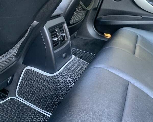 Черный БМВ 3 Серия, объемом двигателя 2 л и пробегом 170 тыс. км за 15500 $, фото 13 на Automoto.ua