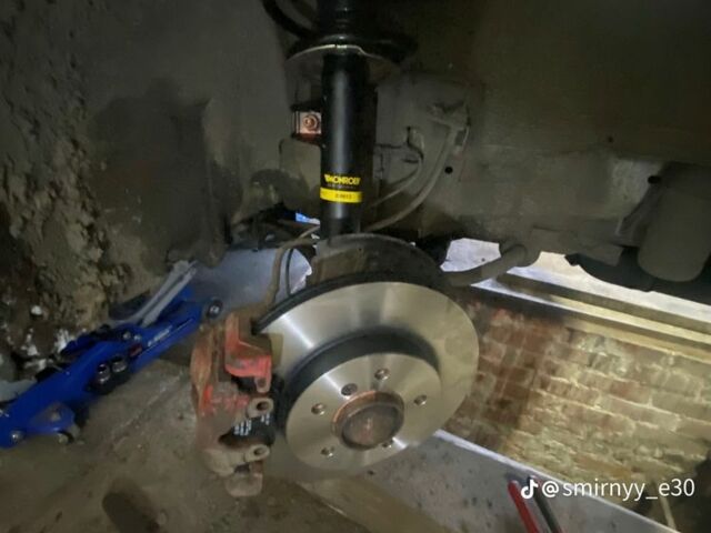 Черный БМВ 3 Серия, объемом двигателя 2 л и пробегом 3 тыс. км за 3061 $, фото 7 на Automoto.ua