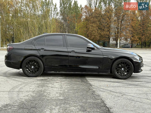 БМВ 3 Серия 2013 в Запорожье на Automoto.ua Черный БМВ 3 Серия, объемом двигателя 2 л и пробегом 164 тыс. км за 13999 $, фото 6 на Automoto.ua
