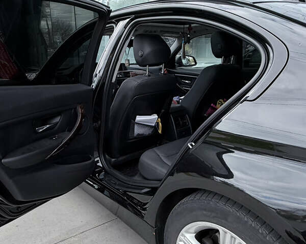 Чорний БМВ 3 Серія, об'ємом двигуна 2 л та пробігом 190 тис. км за 11500 $, фото 5 на Automoto.ua