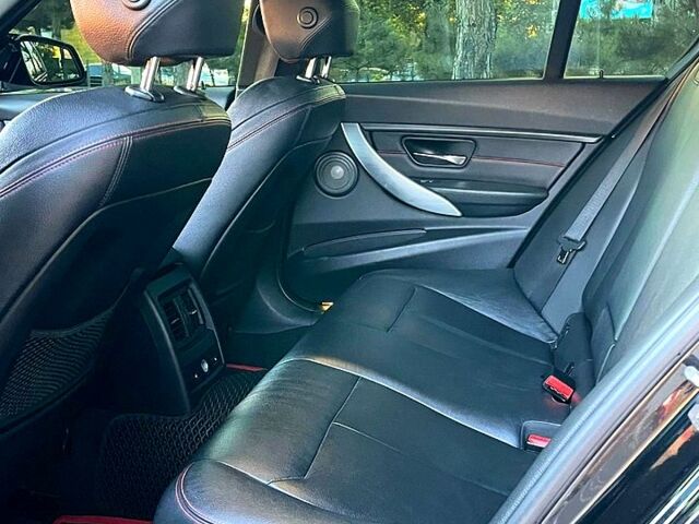 Черный БМВ 3 Серия, объемом двигателя 3 л и пробегом 214 тыс. км за 16999 $, фото 5 на Automoto.ua