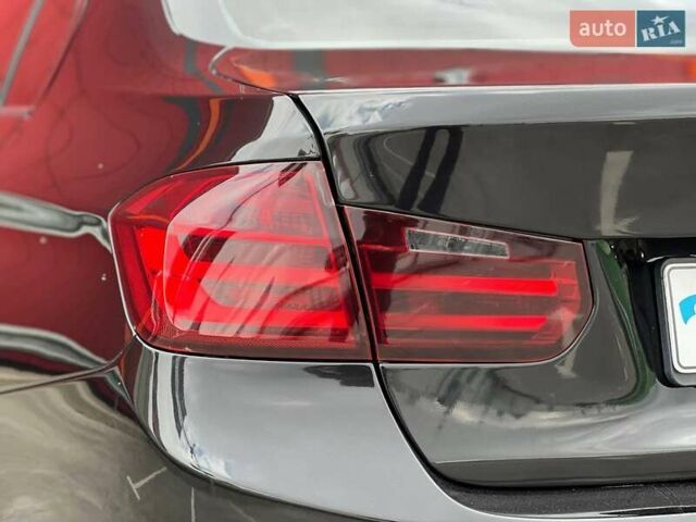 Черный БМВ 3 Серия, объемом двигателя 2 л и пробегом 139 тыс. км за 15500 $, фото 8 на Automoto.ua