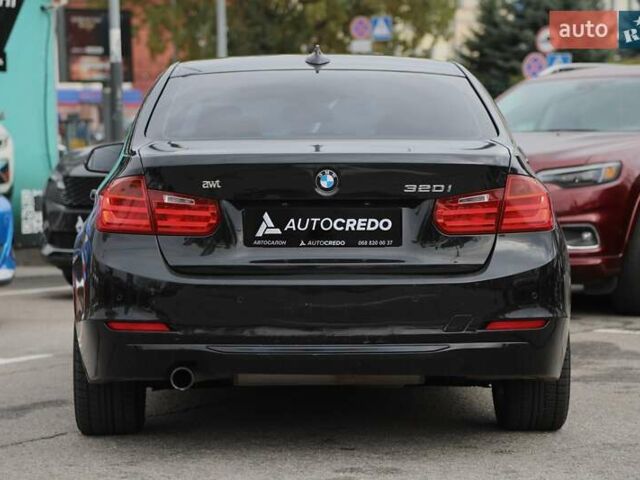 БМВ 3 Серия 2013 в Харькове на Automoto.ua Черный БМВ 3 Серия, объемом двигателя 2 л и пробегом 81 тыс. км за 15000 $, фото 4 на Automoto.ua