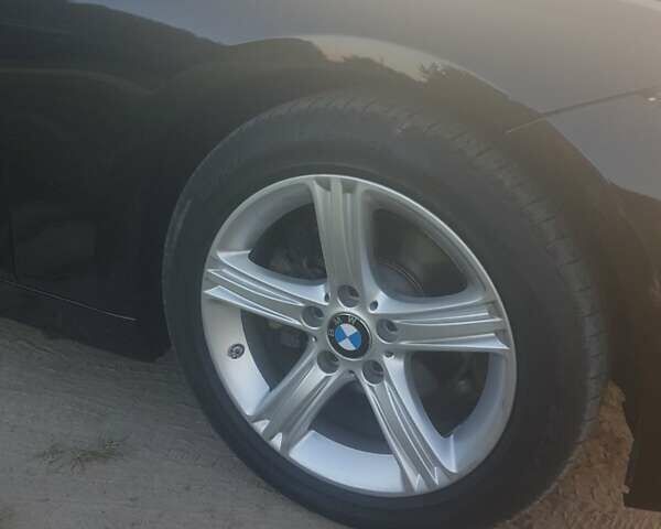 Черный БМВ 3 Серия, объемом двигателя 2 л и пробегом 250 тыс. км за 13500 $, фото 25 на Automoto.ua