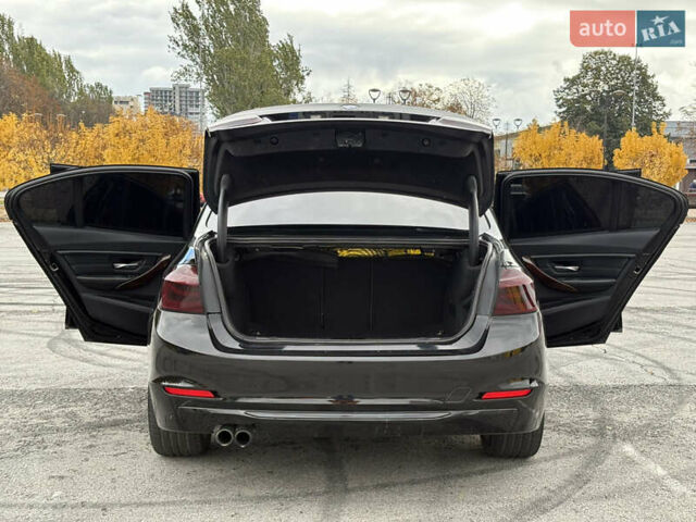БМВ 3 Серия 2013 в Запорожье на Automoto.ua Черный БМВ 3 Серия, объемом двигателя 2 л и пробегом 164 тыс. км за 13999 $, фото 10 на Automoto.ua